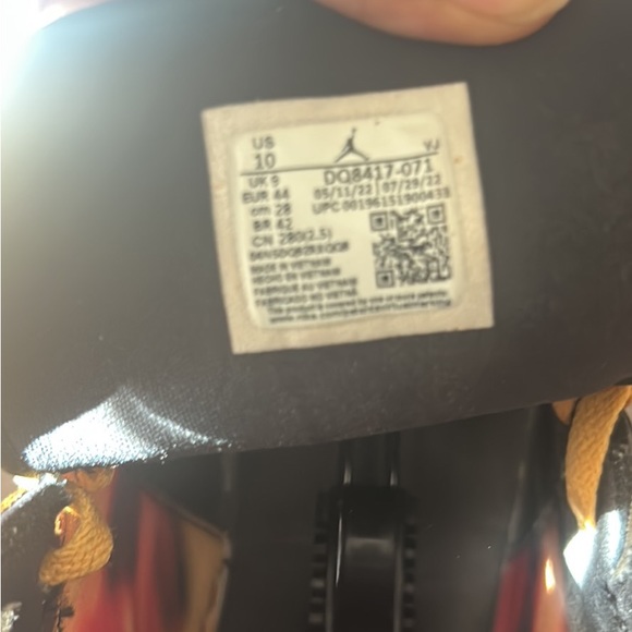 Men size 10 - Picture 4 of 4